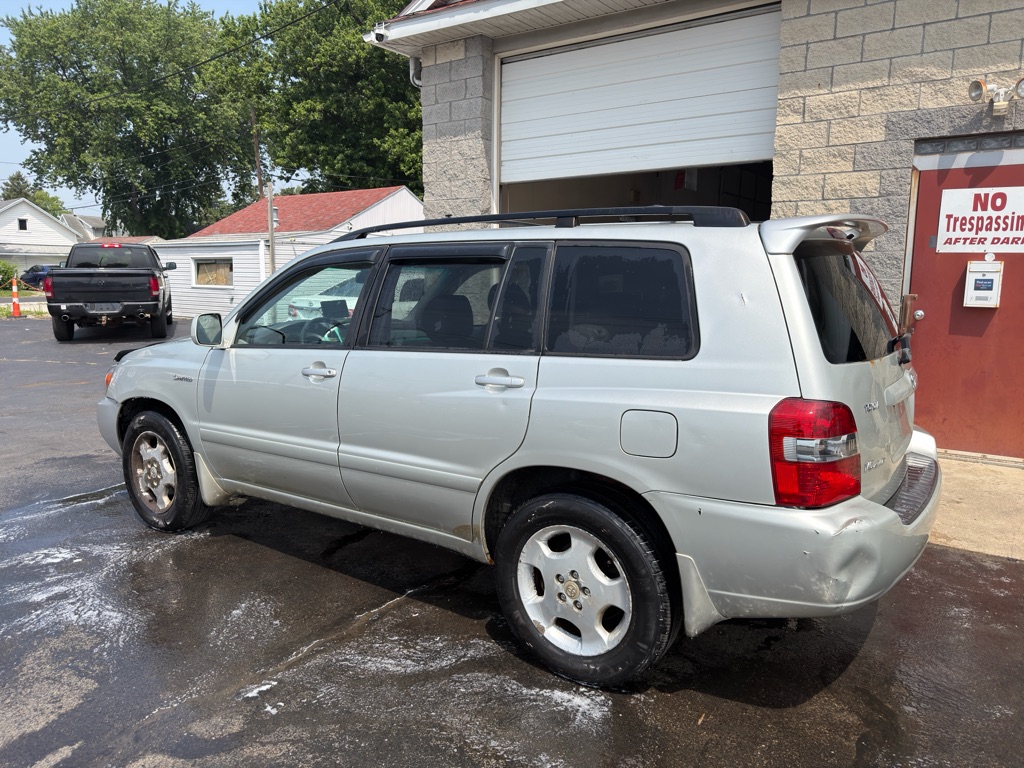 Photo 4 of this TOYOTA HIGHLANDER