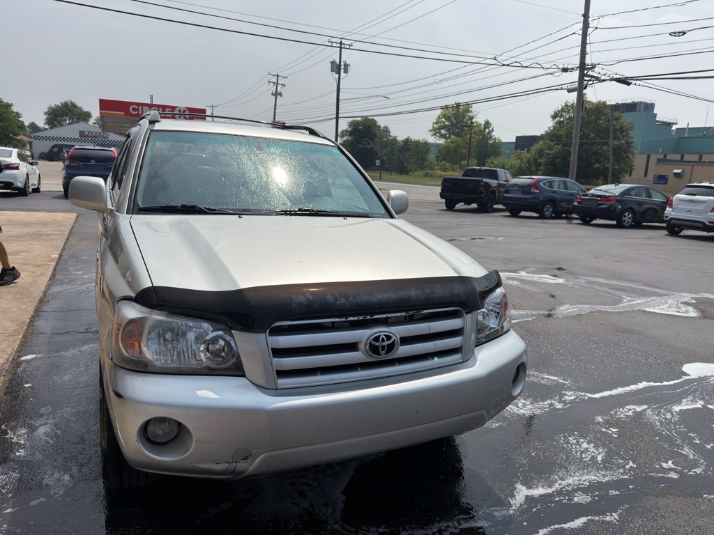 2004 TOYOTA HIGHLANDER