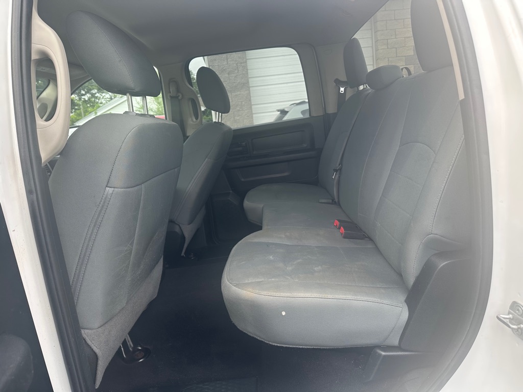 Photo 7 of this RAM 1500