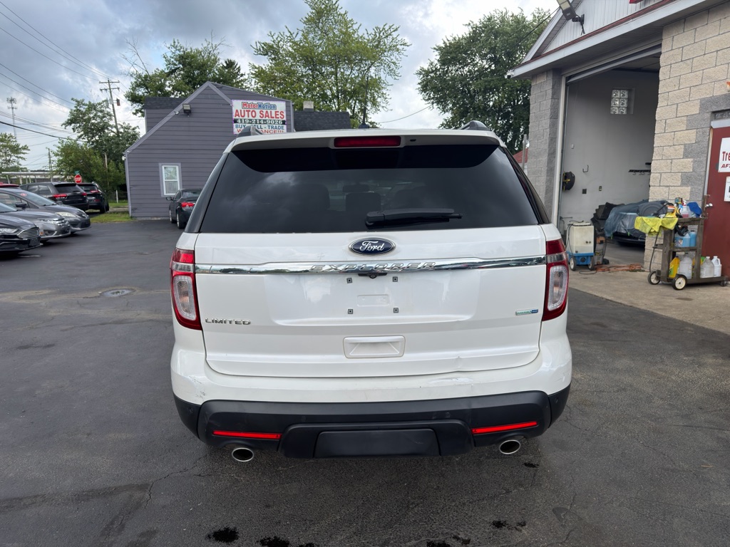 Photo 5 of this FORD EXPLORER