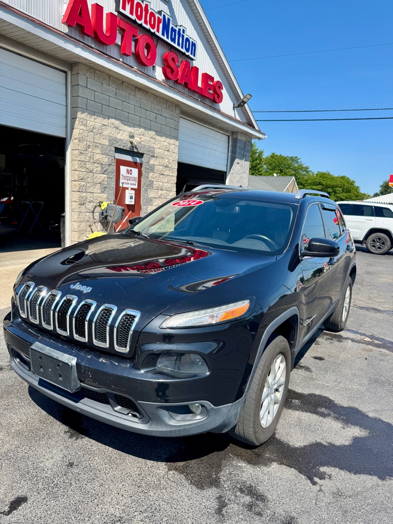Photo 3 of this JEEP CHEROKEE