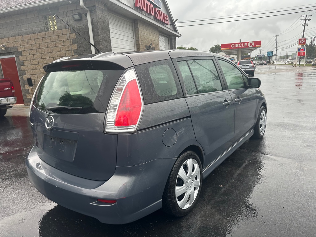 Photo 6 of this MAZDA MAZDA5