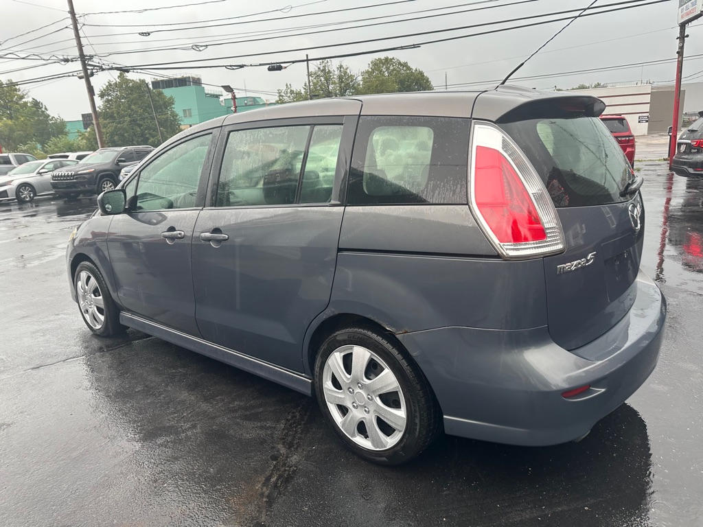 Photo 4 of this MAZDA MAZDA5