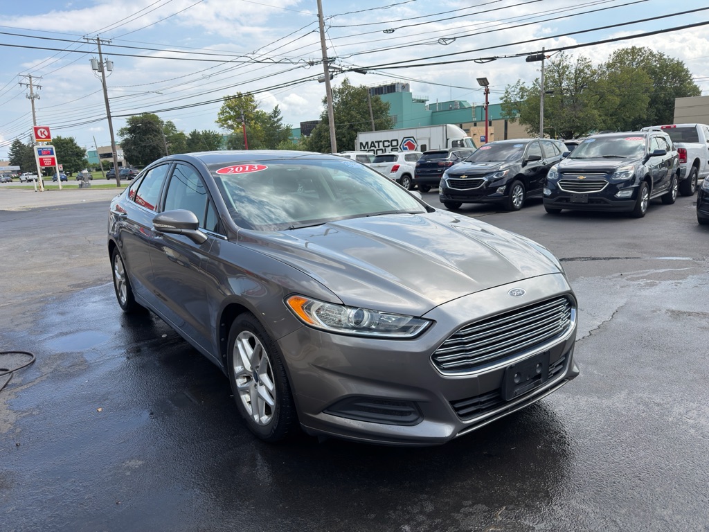 Photo 3 of this FORD FUSION