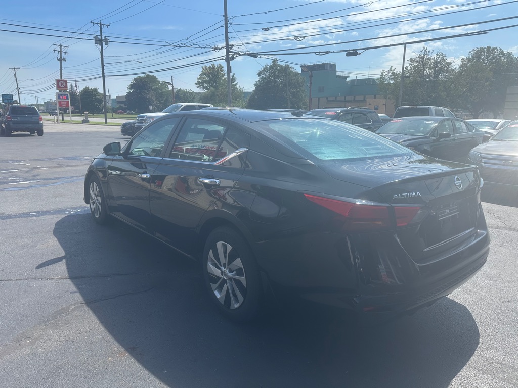 Photo 5 of this NISSAN ALTIMA