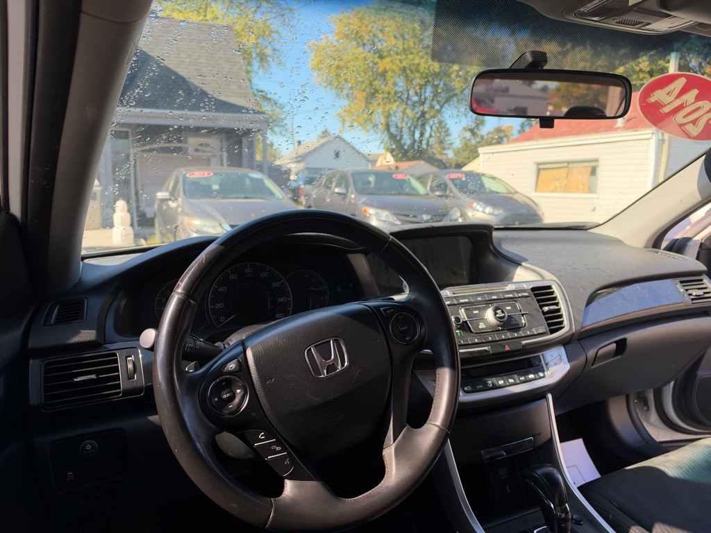 Photo 7 of this HONDA ACCORD