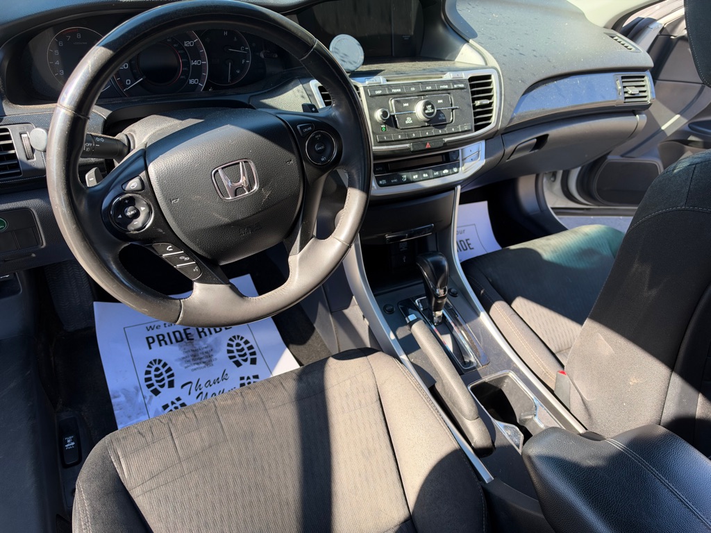 Photo 8 of this HONDA ACCORD