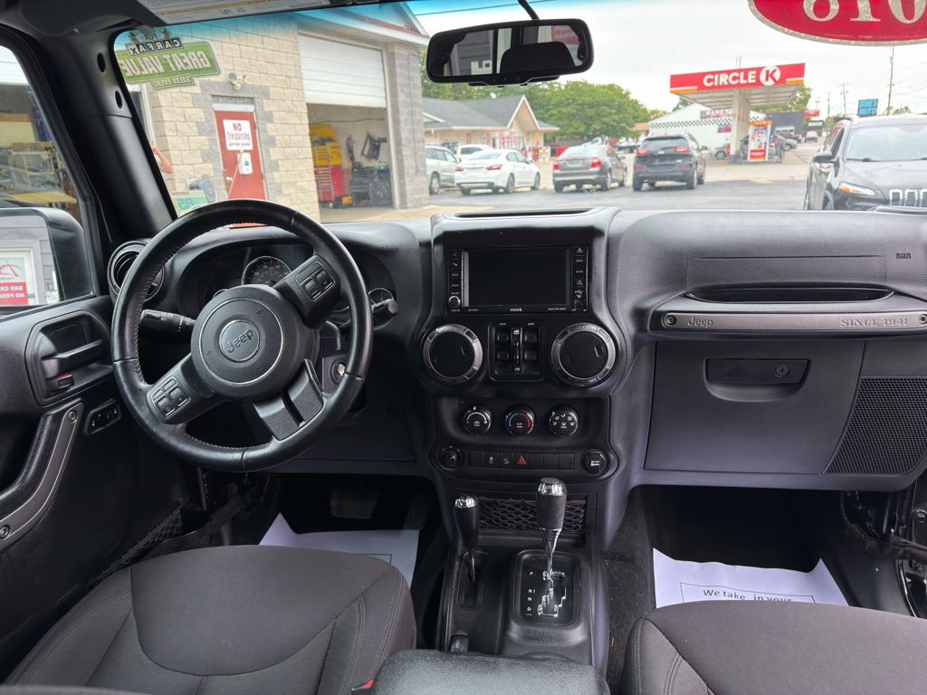 Photo 12 of this JEEP WRANGLER UNLIMI