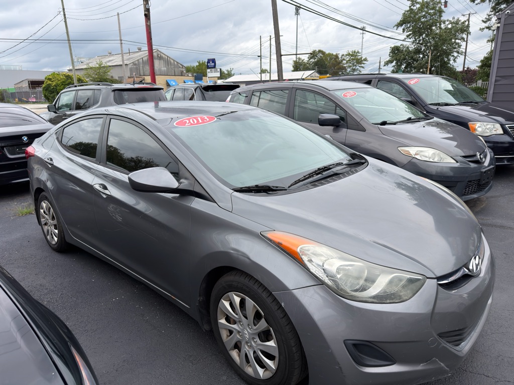 Photo 5 of this HYUNDAI ELANTRA
