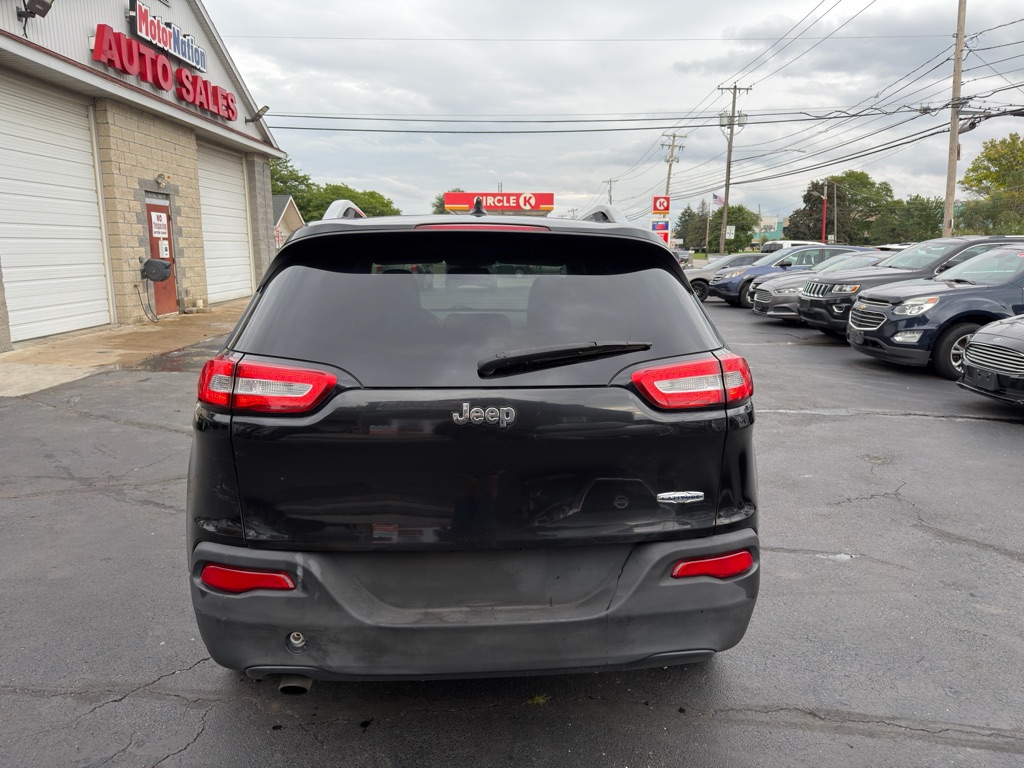 Photo 6 of this JEEP CHEROKEE