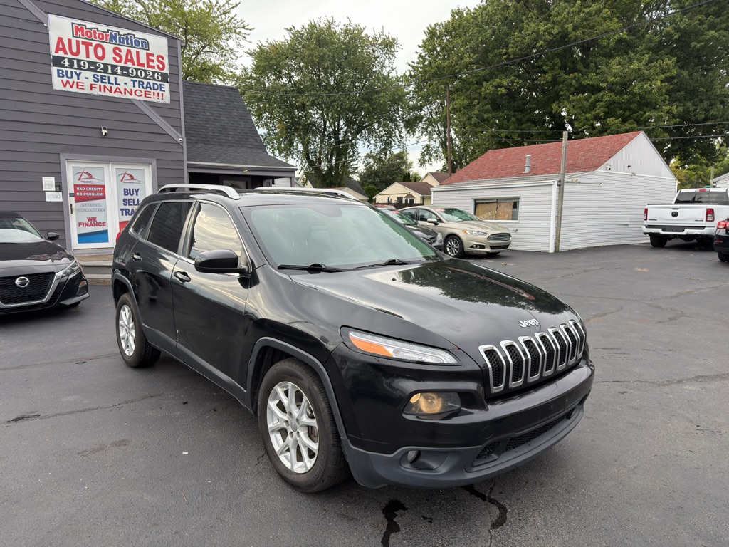 Photo 4 of this JEEP CHEROKEE
