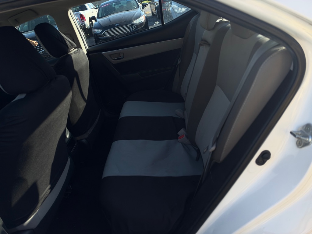 Photo 6 of this TOYOTA COROLLA