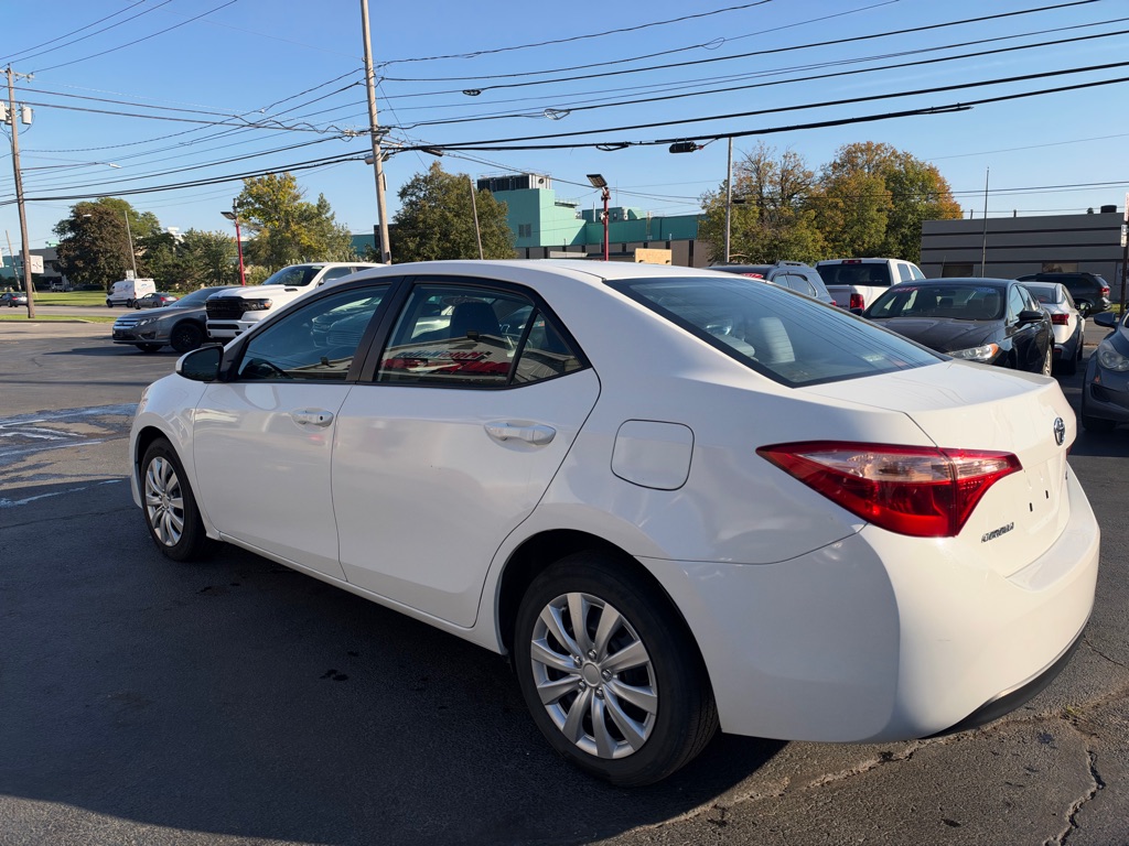 Photo 4 of this TOYOTA COROLLA