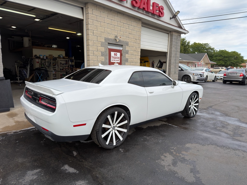 Photo 6 of this DODGE CHALLENGER