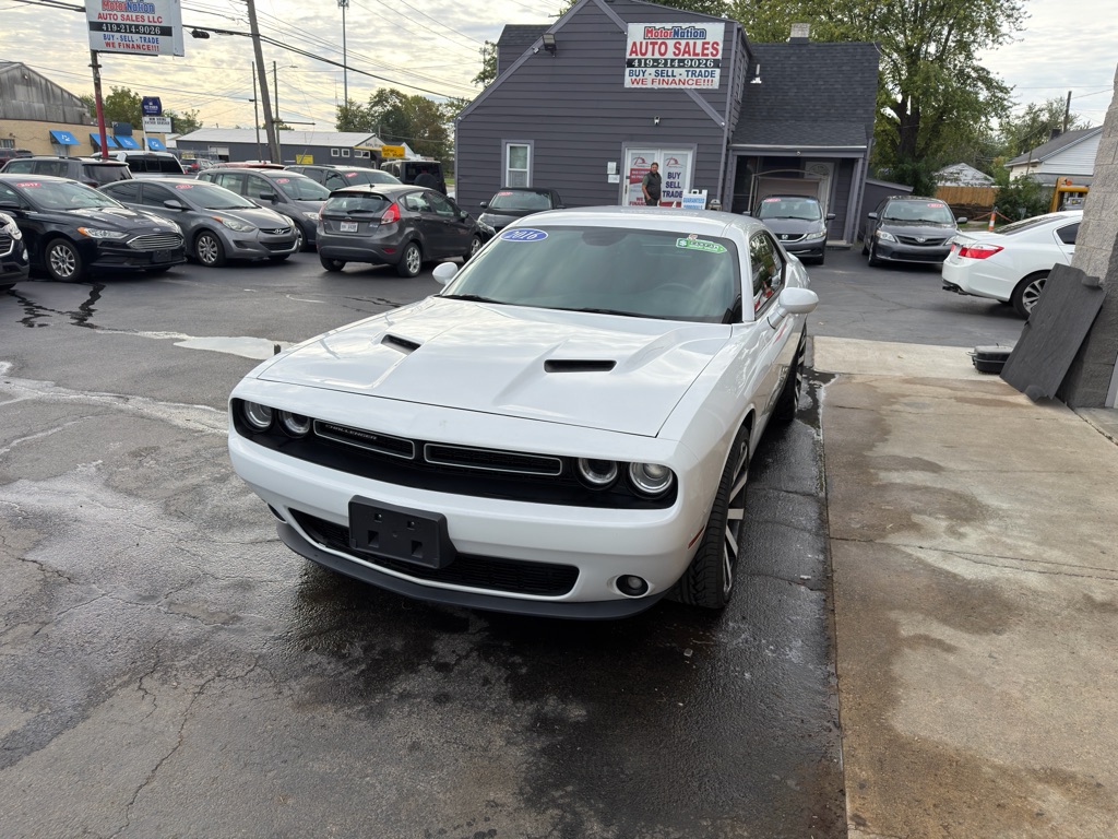 Photo 3 of this DODGE CHALLENGER