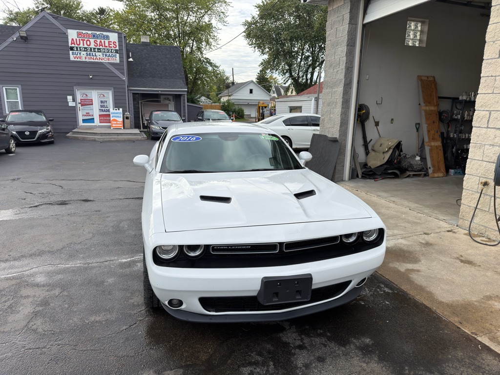 Photo 2 of this DODGE CHALLENGER