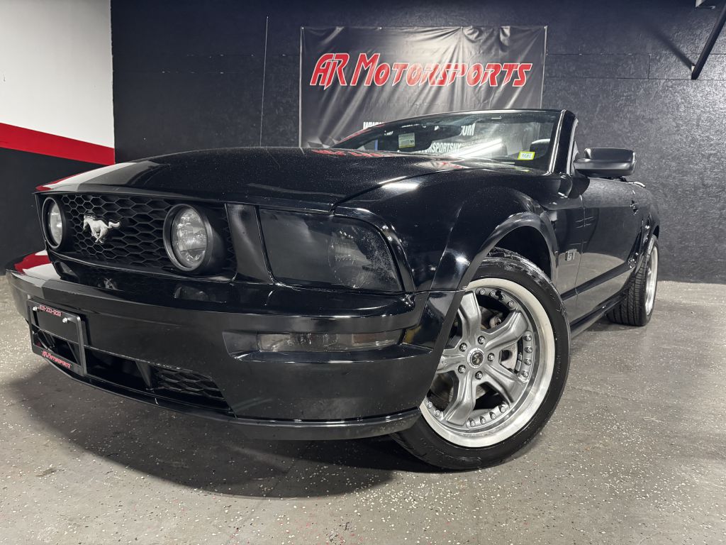 2005 Ford Mustang for sale in Bay Shore NY