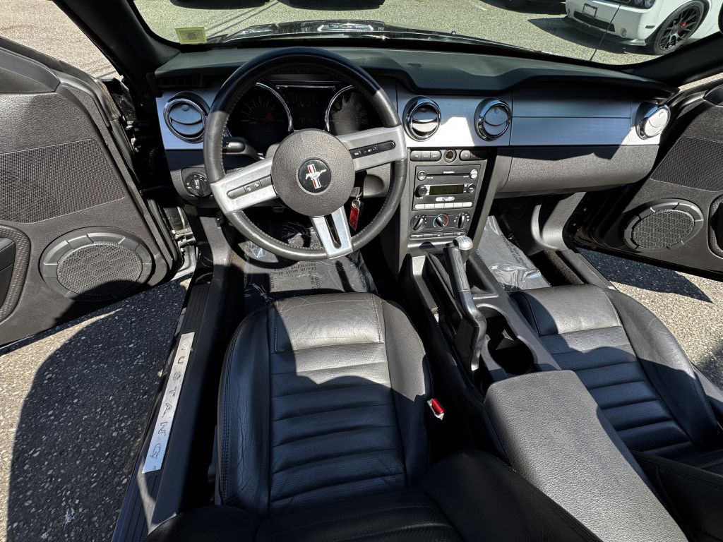 2005 Ford Mustang GT, photo 12
