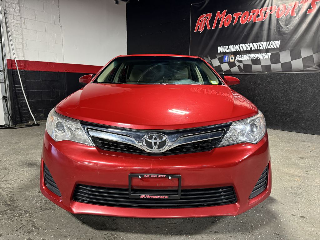 2013 Toyota Camry LE, photo 8