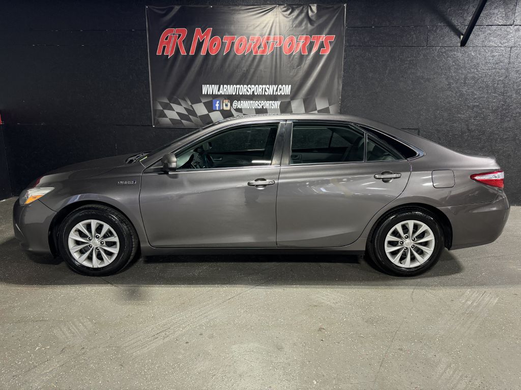 2016 Toyota Camry Hybrid, photo 2