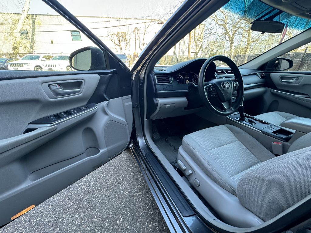 2016 Toyota Camry Hybrid, photo 13