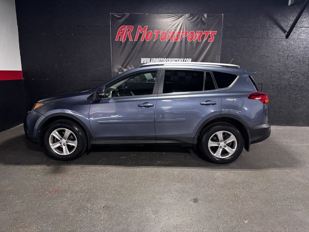 2013 Toyota RAV4 Limited, photo 2