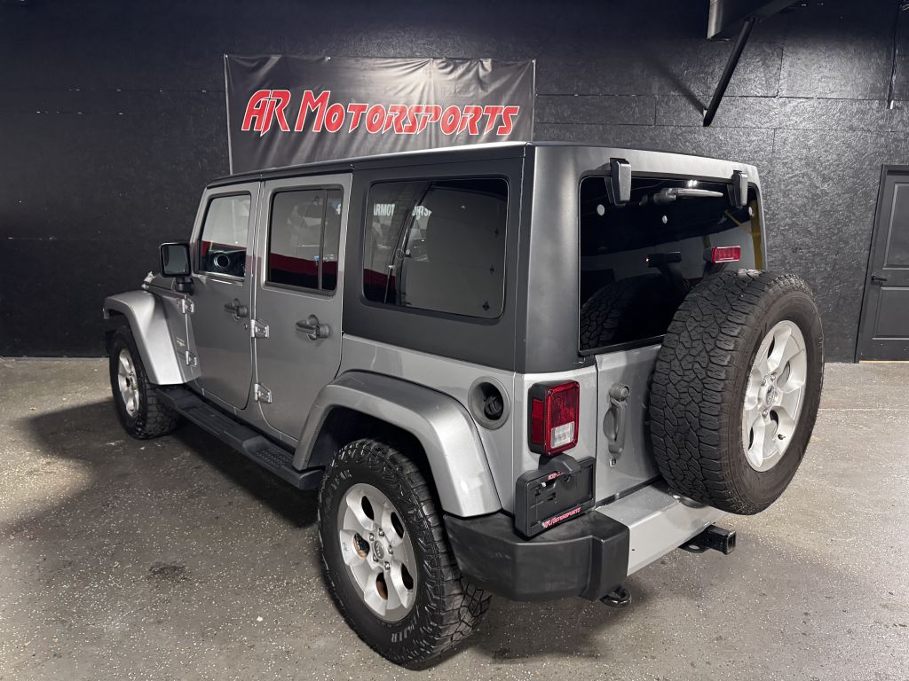 2015 Jeep Wrangler Unlimited Sahara, photo 3