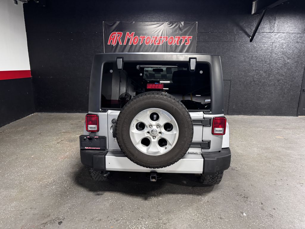 2015 Jeep Wrangler Unlimited Sahara, photo 4