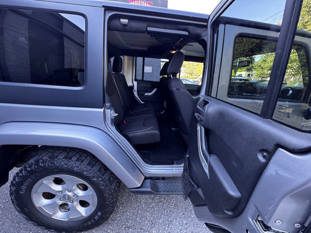 2015 Jeep Wrangler Unlimited Sahara, photo 13