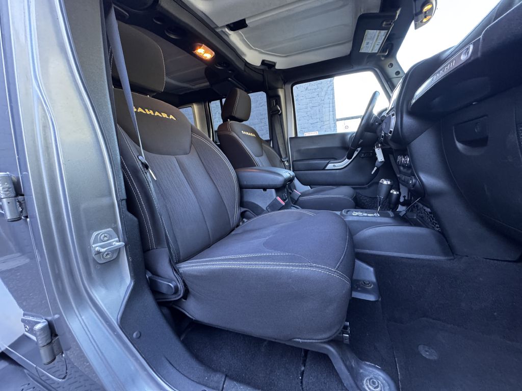 2015 Jeep Wrangler Unlimited Sahara, photo 15