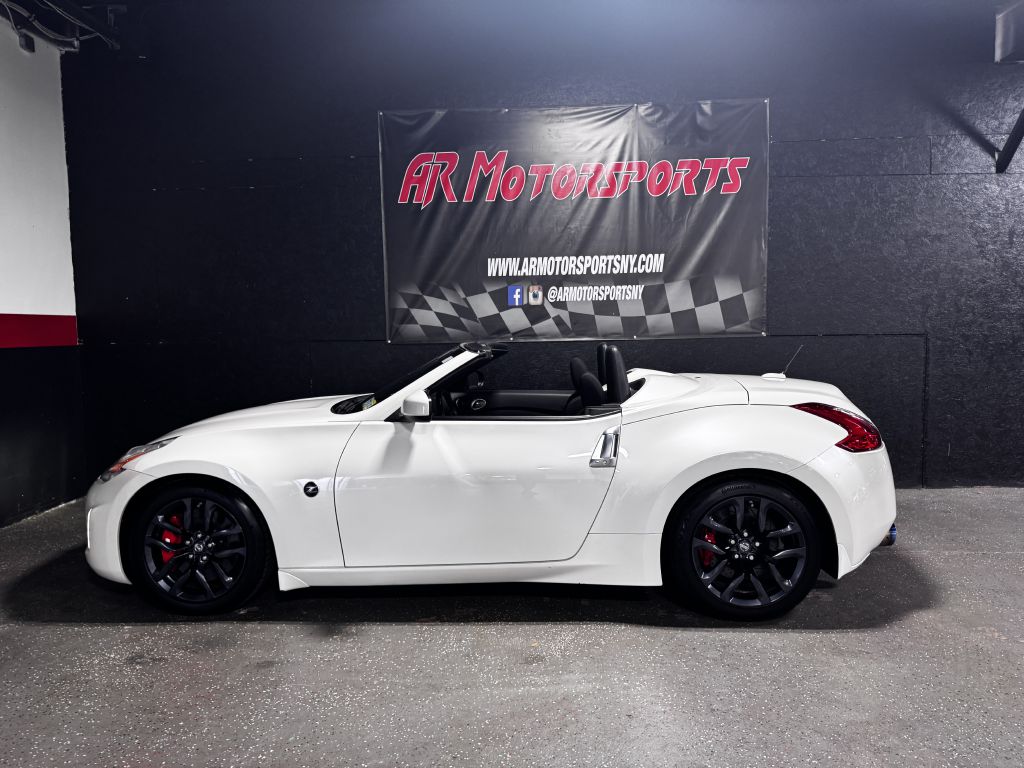 2015 Nissan 370Z, photo 2