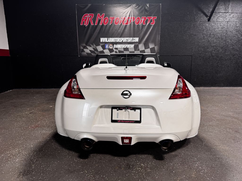 2015 Nissan 370Z, photo 3
