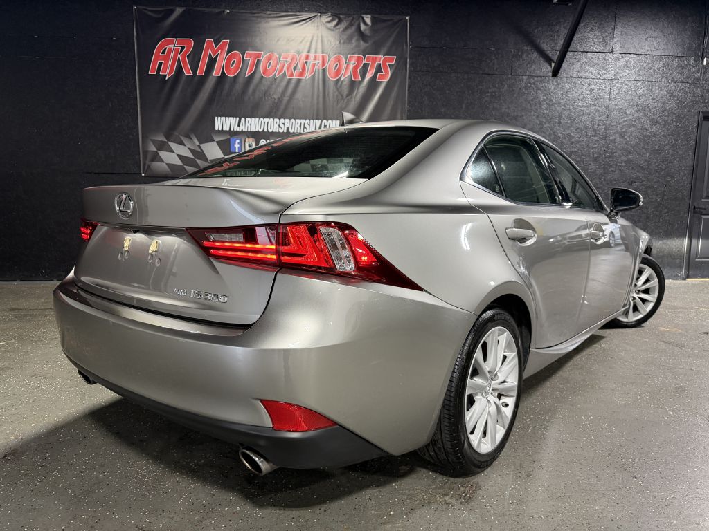 2016 Lexus IS 300, photo 5