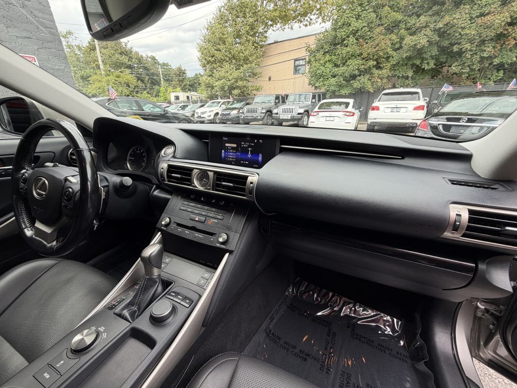 2016 Lexus IS 300, photo 17