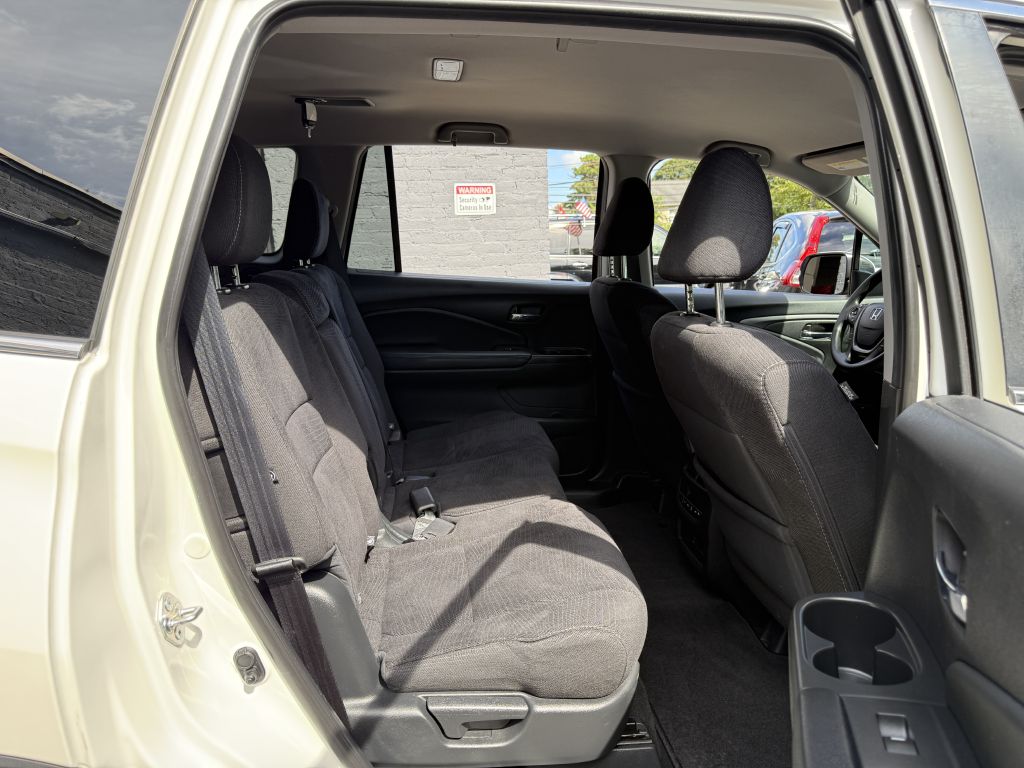 2018 Honda Pilot EX, photo 16
