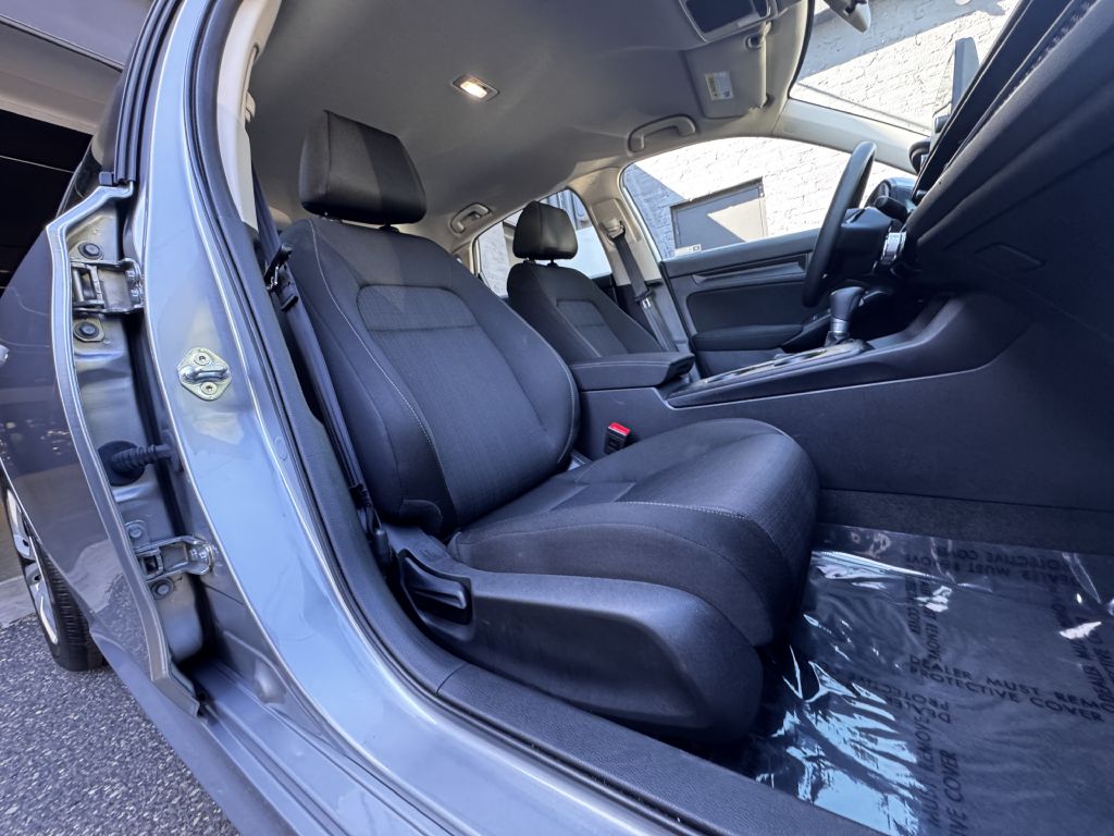 2025 Honda Civic LX, photo 13
