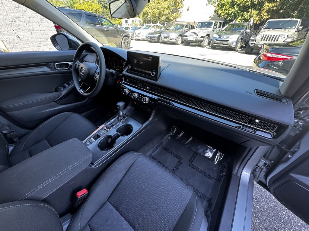 2025 Honda Civic LX, photo 14