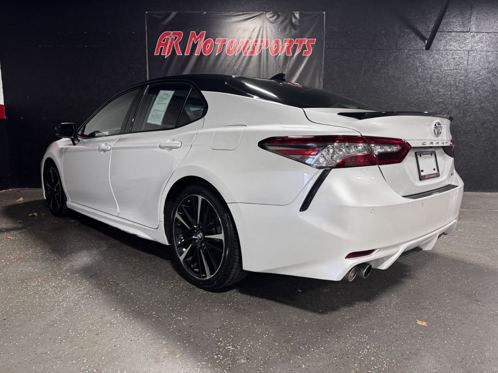 2018 Toyota Camry XSE, foto 3