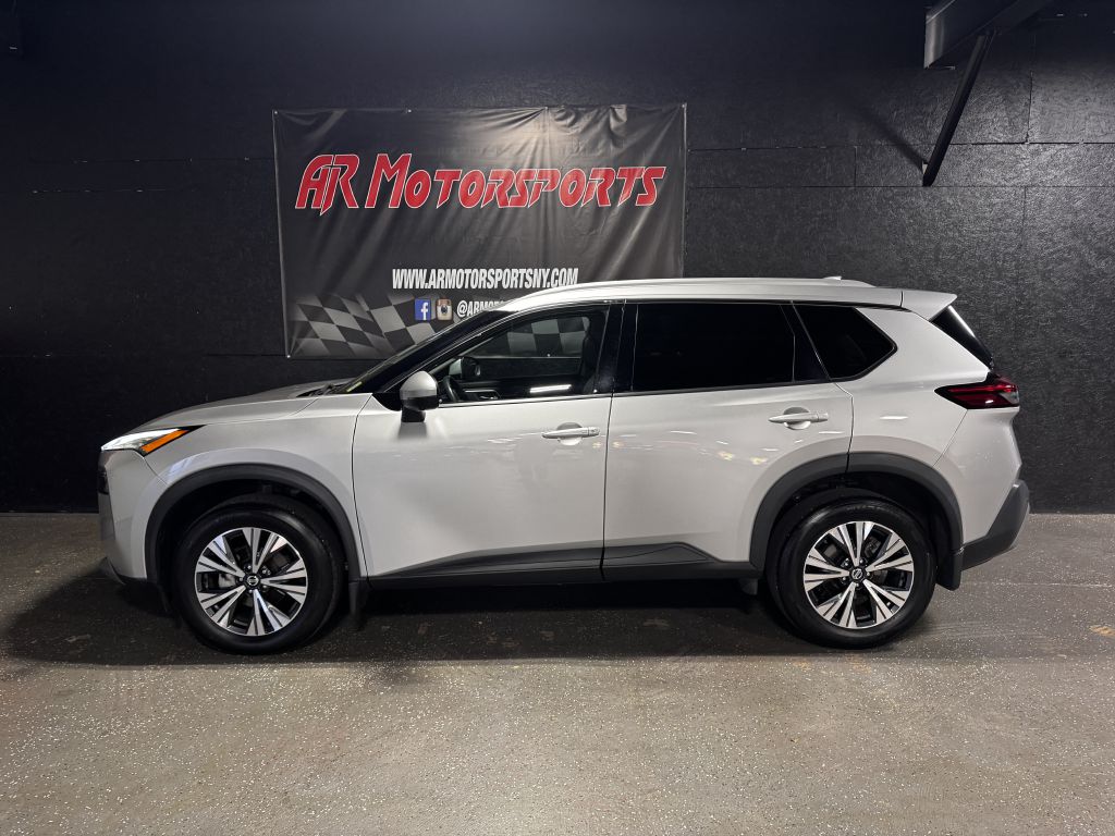 2021 Nissan Rogue SV, foto 2