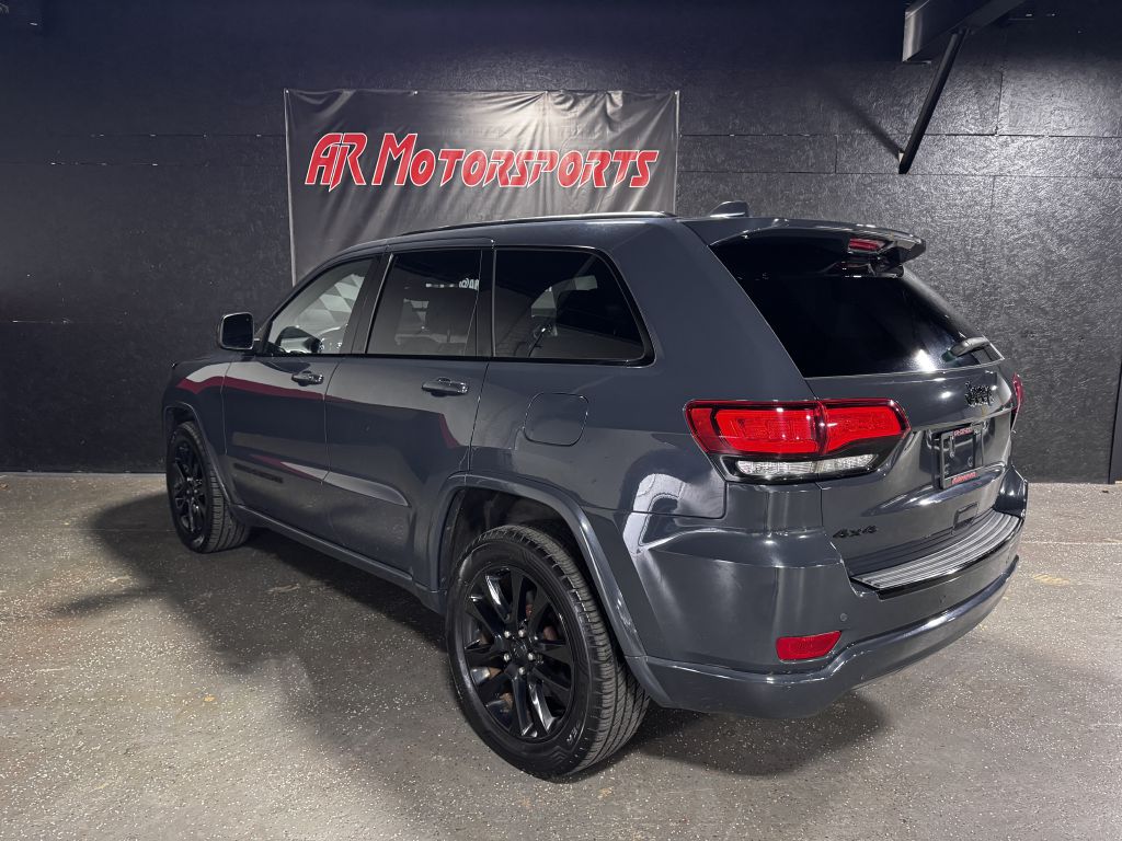 2017 Jeep Grand Cherokee Altitude, foto 3