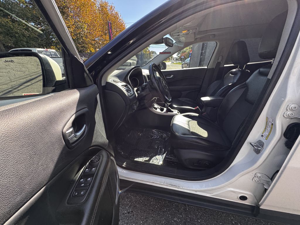 2018 Jeep Compass Latitude, photo 11