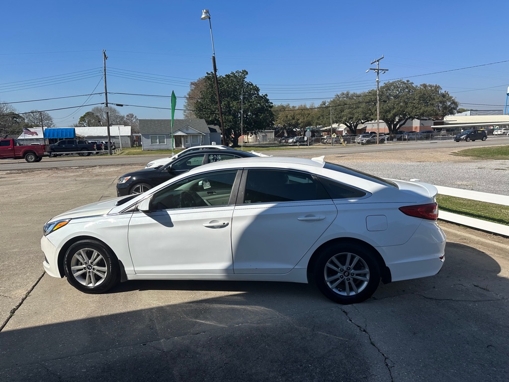 2015 HYUNDAI SONATA in NEW IBERIA LA at SUGARLAND AUTO SALES LLC, WHITE