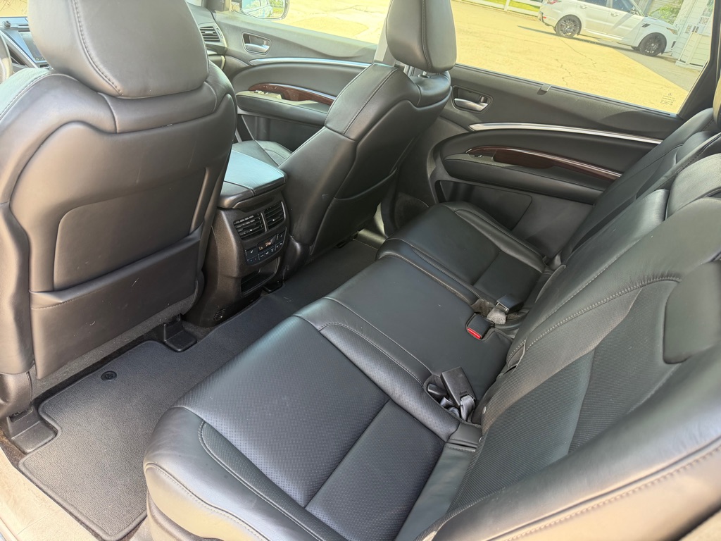 Photo 10 of this ACURA MDX