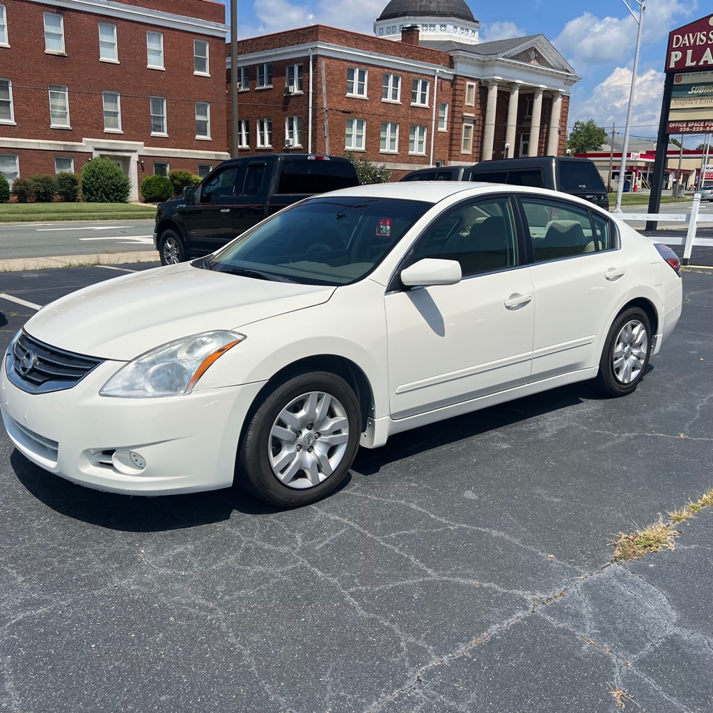 Photo 3 of this NISSAN ALTIMA