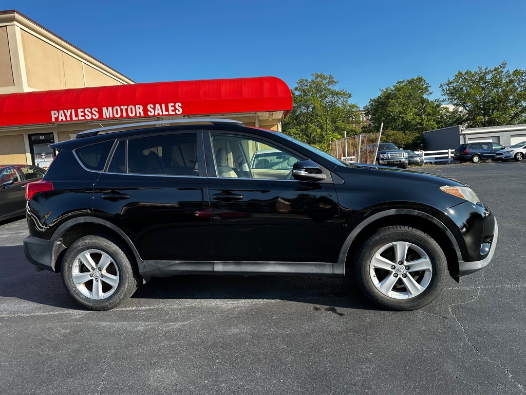 Photo 8 of this TOYOTA RAV4