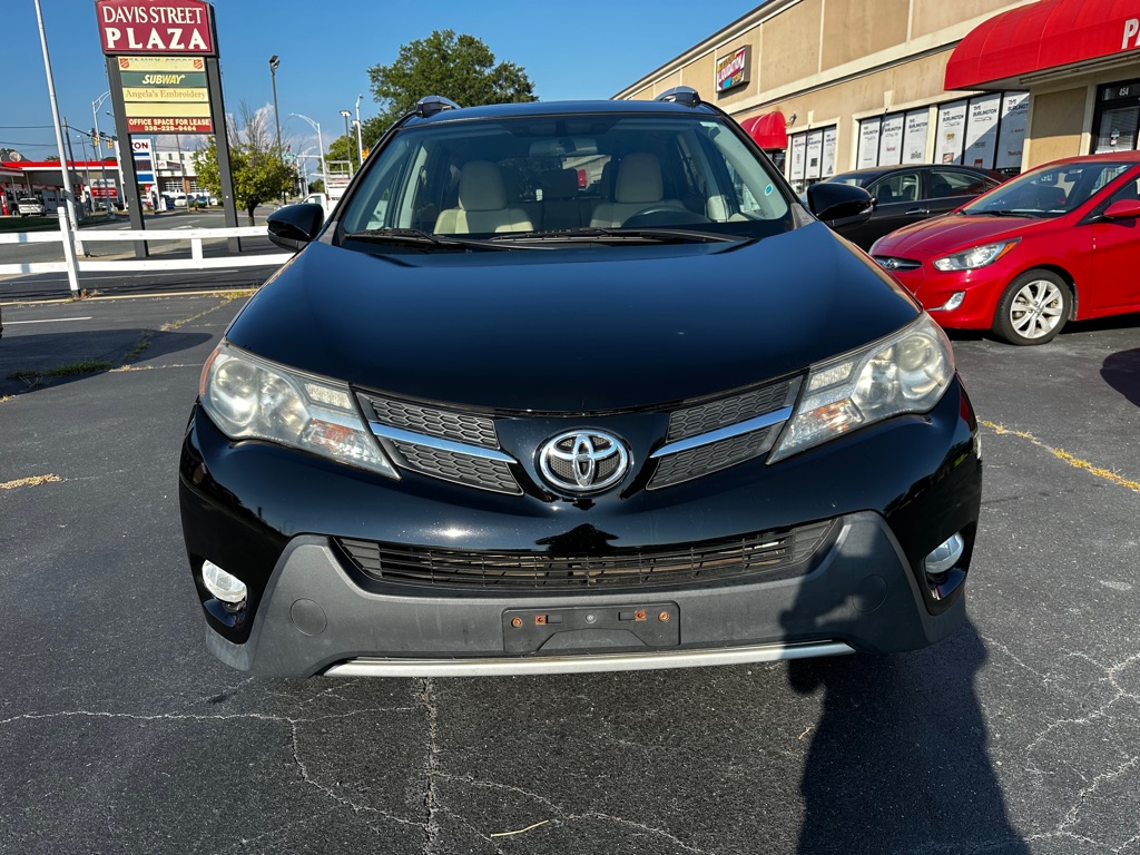 Photo 2 of this TOYOTA RAV4