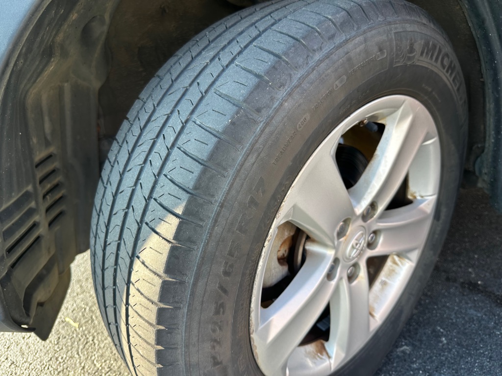 Photo 22 of this TOYOTA RAV4