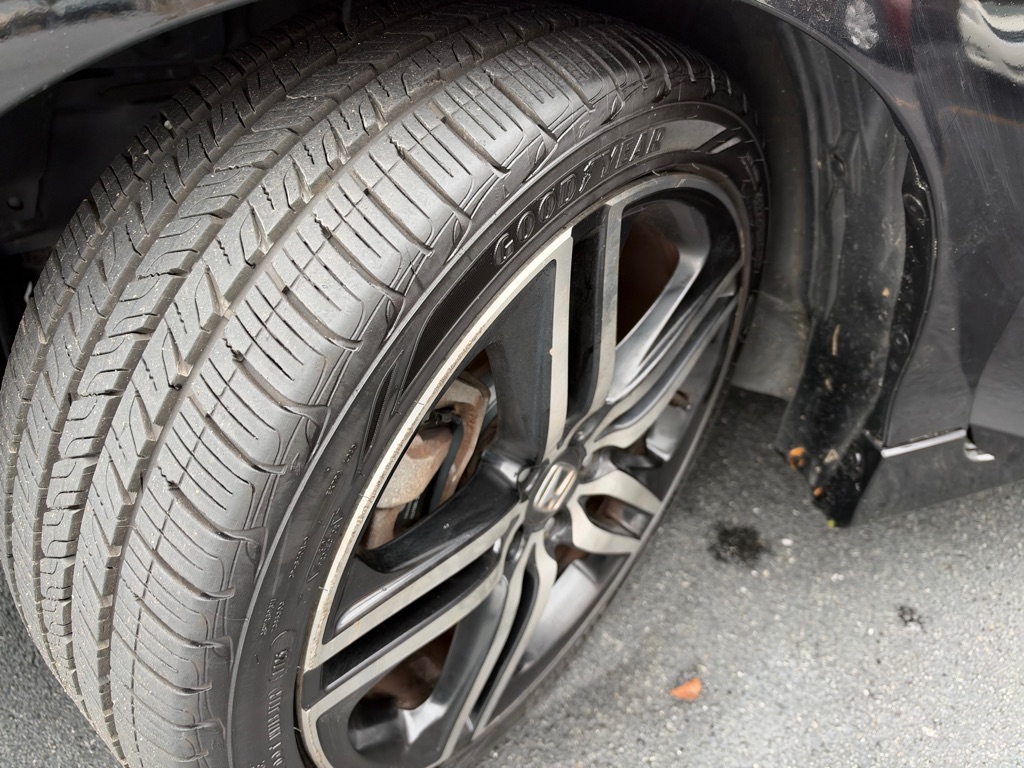 Photo 19 of this HONDA ACCORD