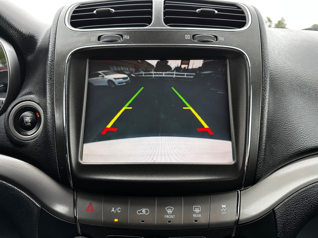Photo 18 of this DODGE JOURNEY