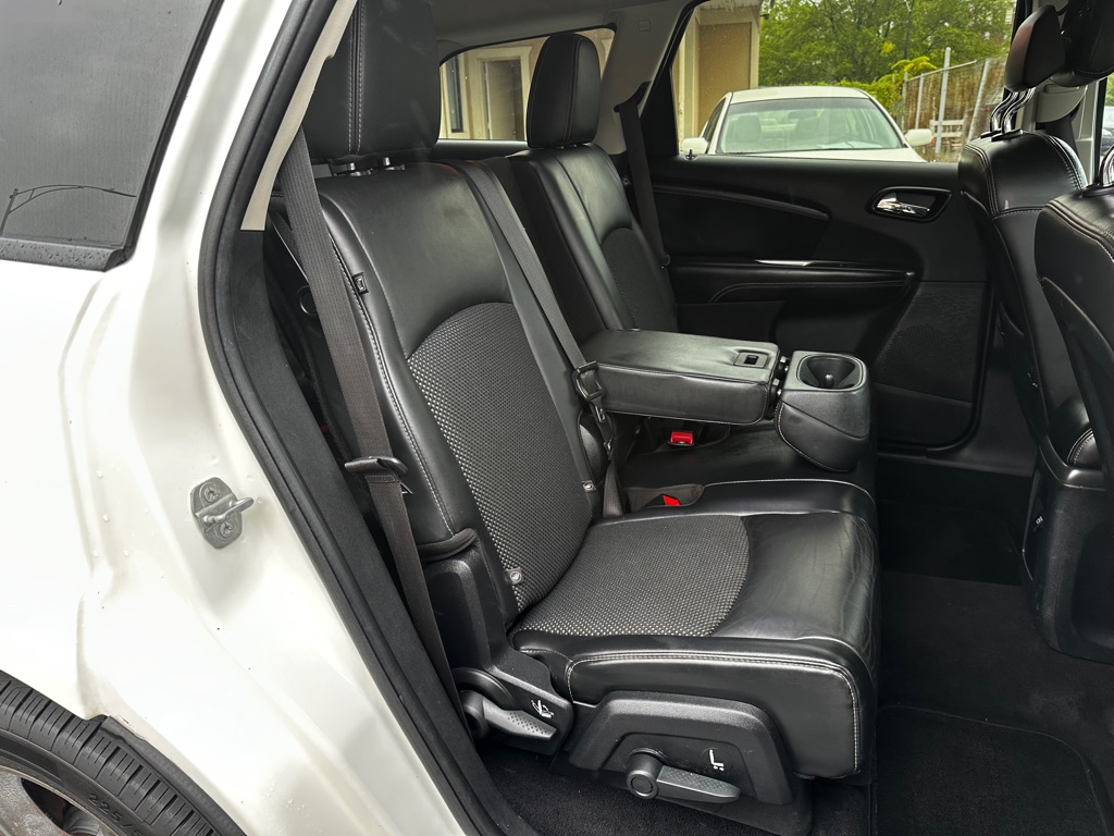 Photo 10 of this DODGE JOURNEY